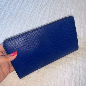 Banana Republic Blue Snake Skin Pattern Wallet